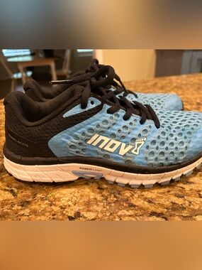 Inov-8 Women’s Roadclaw 275 size 8